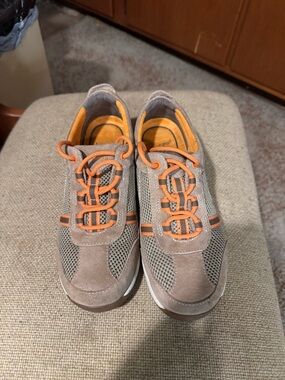 Women’s Casual sneakers